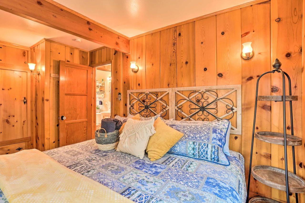 Wrightwood Cabin With Cozy Interior! Bagian luar foto
