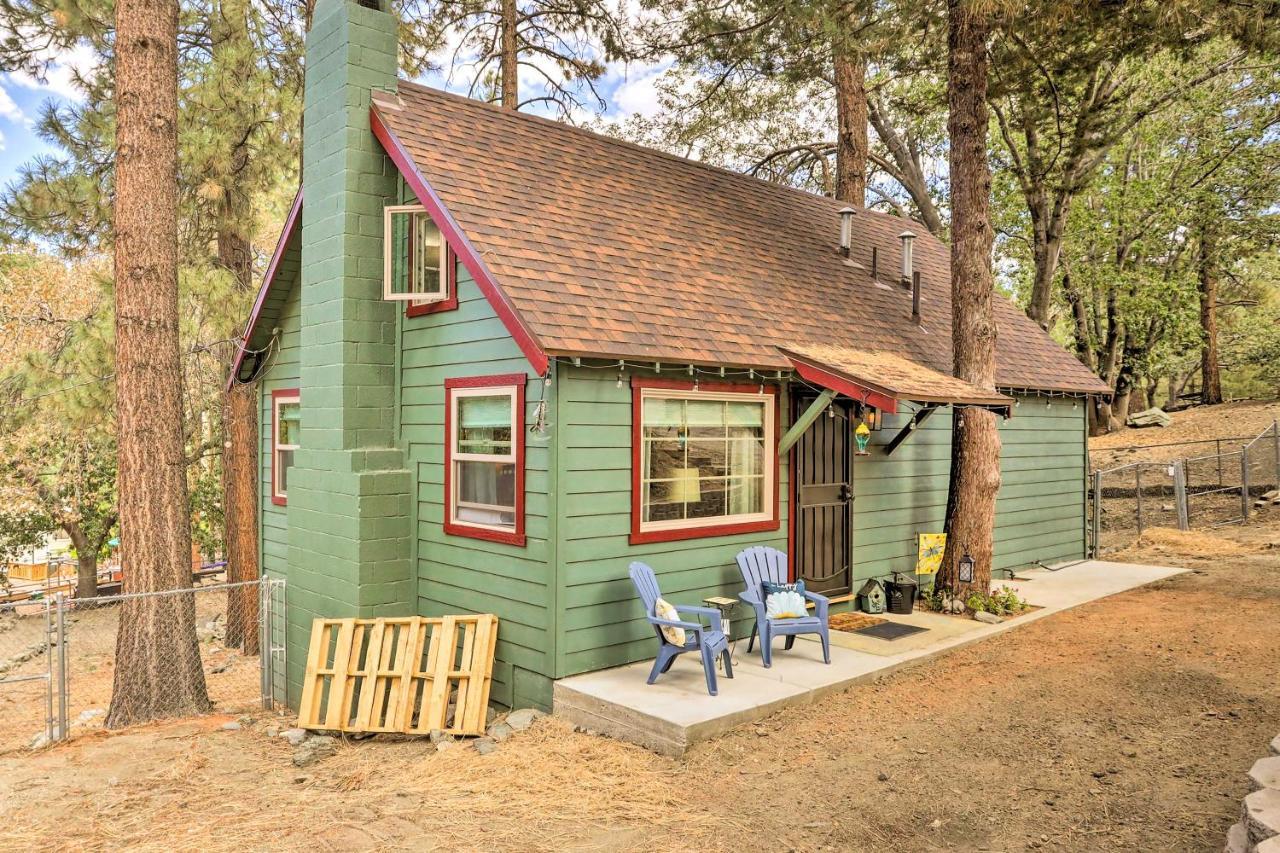 Wrightwood Cabin With Cozy Interior! Bagian luar foto